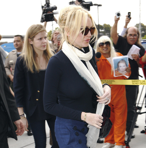 LLohanCourtSTYLE042211_11_X17