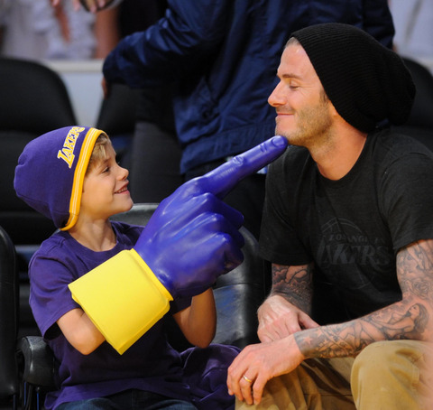 DAVID BECKHAM ROMEO 033111 XYZ 01