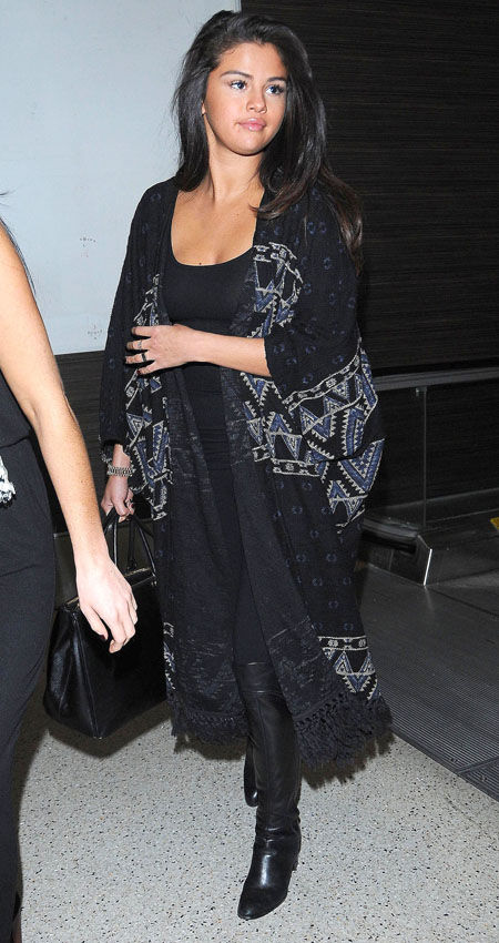 FFN_Gomez_Selena_20141229_02