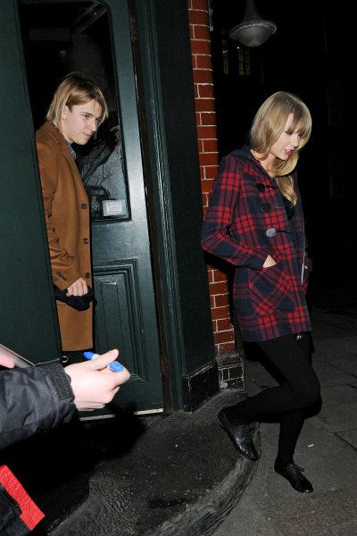 EROTEME_130222UH1_SWIFT_01