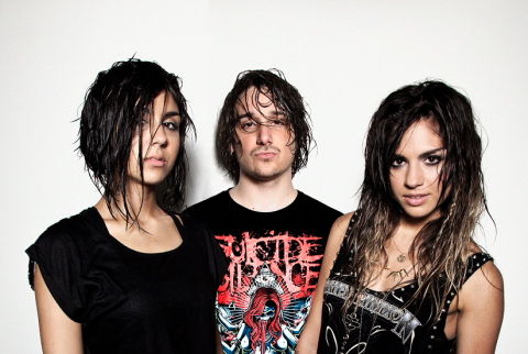 Krewella アーティスト写真