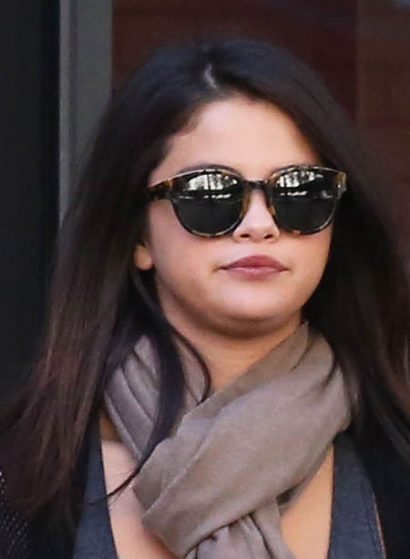 selena 2014114_02