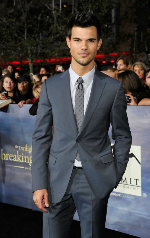 156407658EC076_The_World_Pr