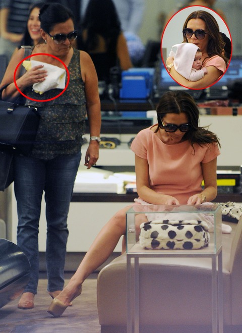 FP_7888312_BeckhamVictoria_DiaperChange_AAR_12_17