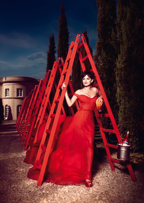12_Campari_Calendar_2013_Kiss_Superstition_Goodbye_DECEMBER