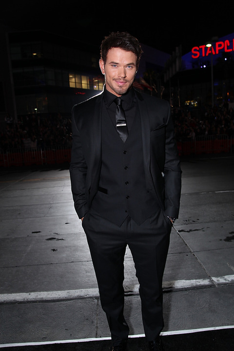 ke 99e5c2a9-B111411C-0826