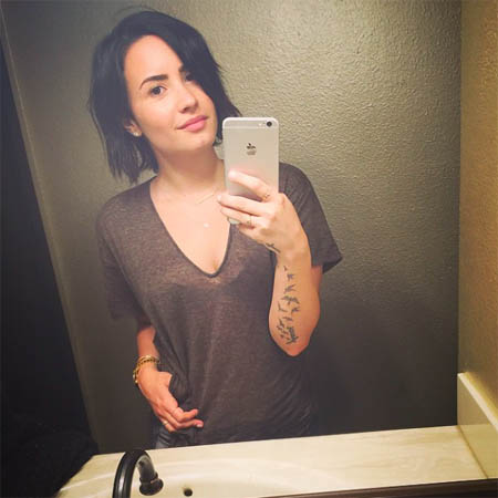 demi2015330_01