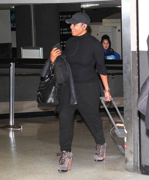 JJacksonCHUBBY012411_01_X17