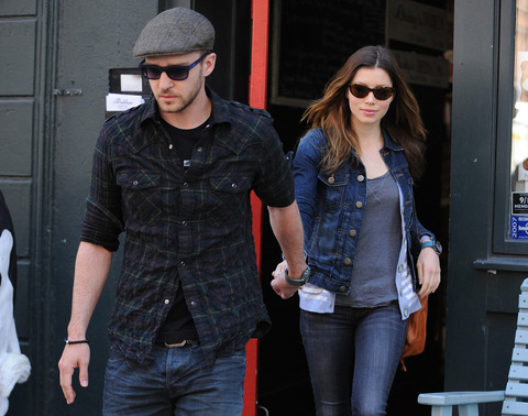 FP_4950571_Timberlake_Biel_AAR_01_08