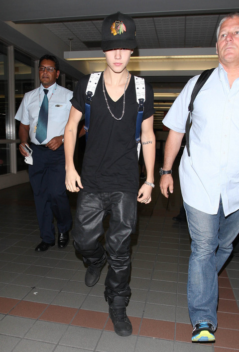 FFN_Bieber_Justin_BJJCRE_072312_50840952