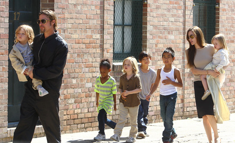 BPittAJolie032011Part2_22_X17