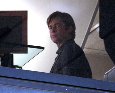 BPittNoBeard0712102_07_X17