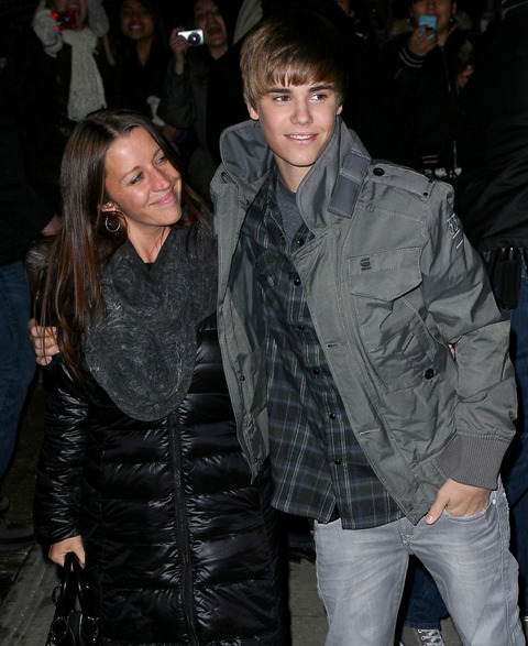 beiber013111_02_X17