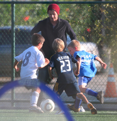 DBeckhamSoccerKids0809_02_X17