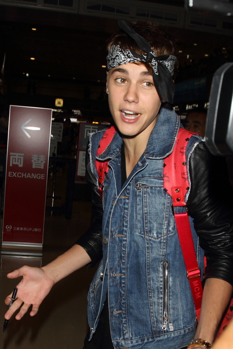 OKA-Justin Bieber-e