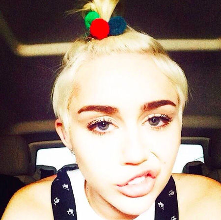 miley201464_02