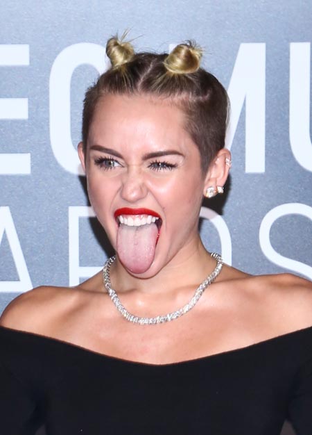 miley2013828_03