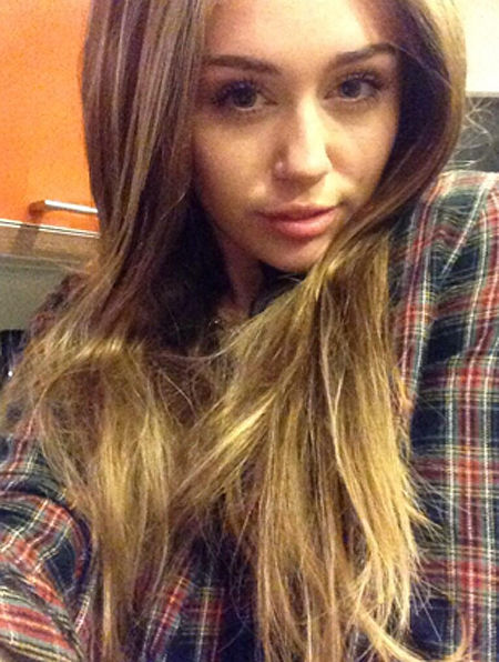 miley20131030_02