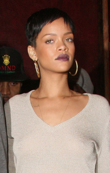 rihanna20121217_02