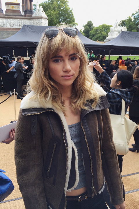 Suki Waterhouse 002