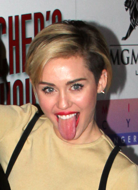 miley201421_05