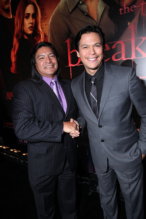 左gil birmingham 右chaske spencer71dfc2a9-B111411C-0255