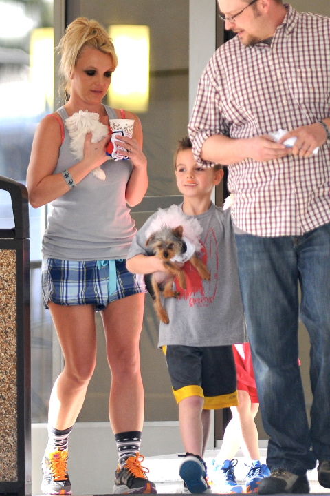 britney13020401