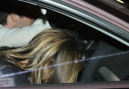 anistondate070110_01_X17