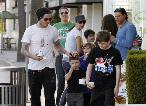 FP_6917833_BeckhamBoys_Pinkberry_FP6_04_25