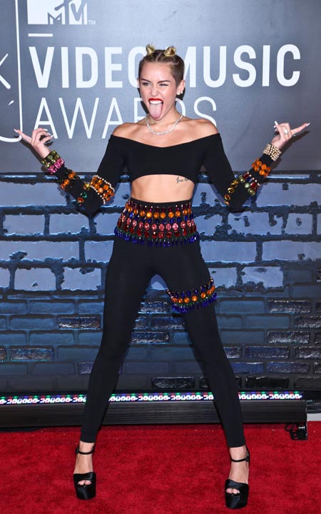 miley2013826_02