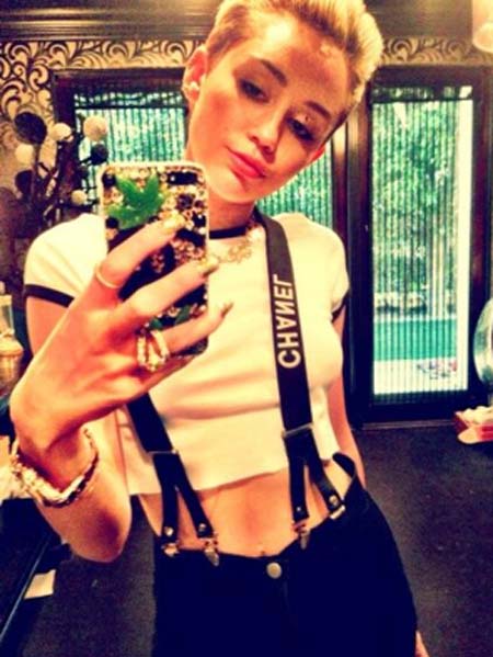 miley2013526_03