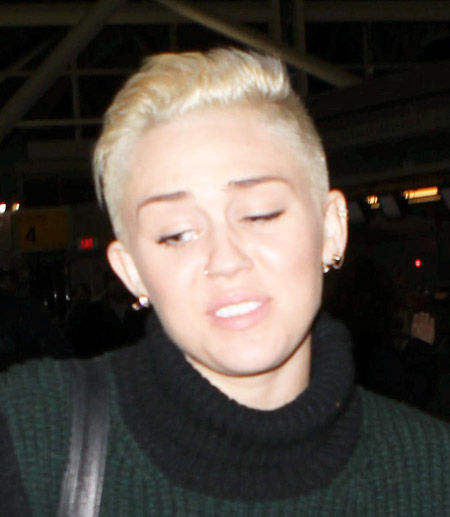 miley20121121_02